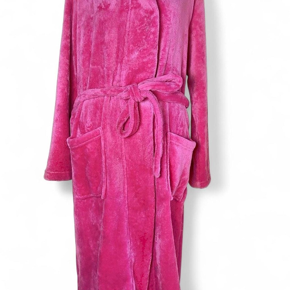 Pink velour bathrobe with hood and tie waist